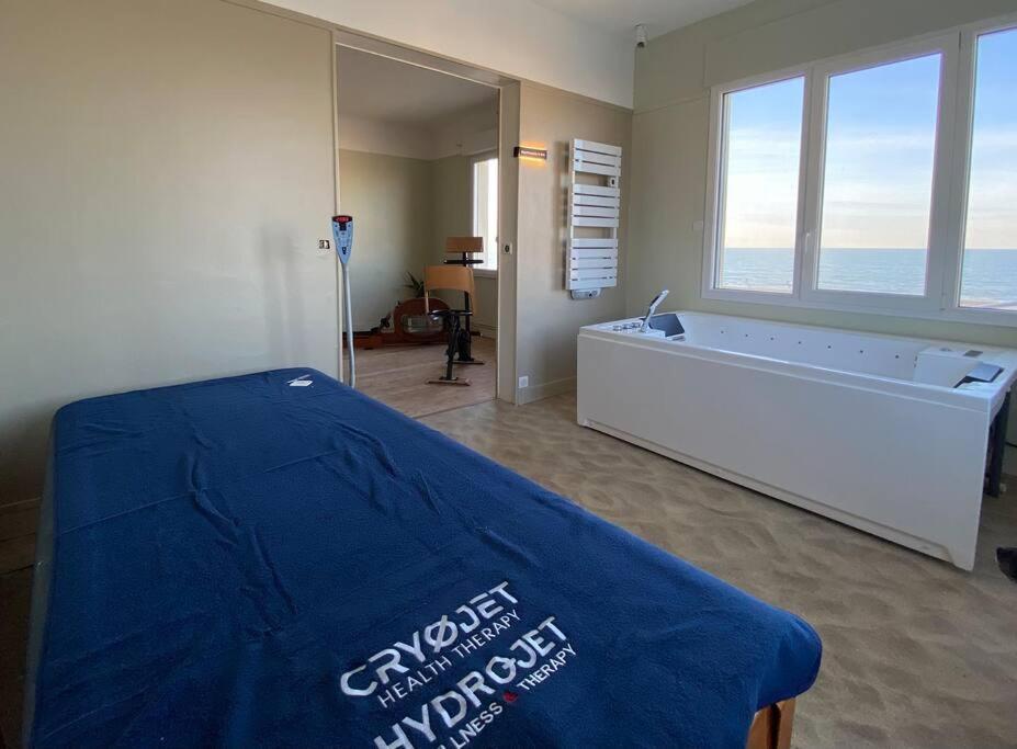 Spa Privatif Face Mer Riva Romantic & Spa Ouistreham Zewnętrze zdjęcie